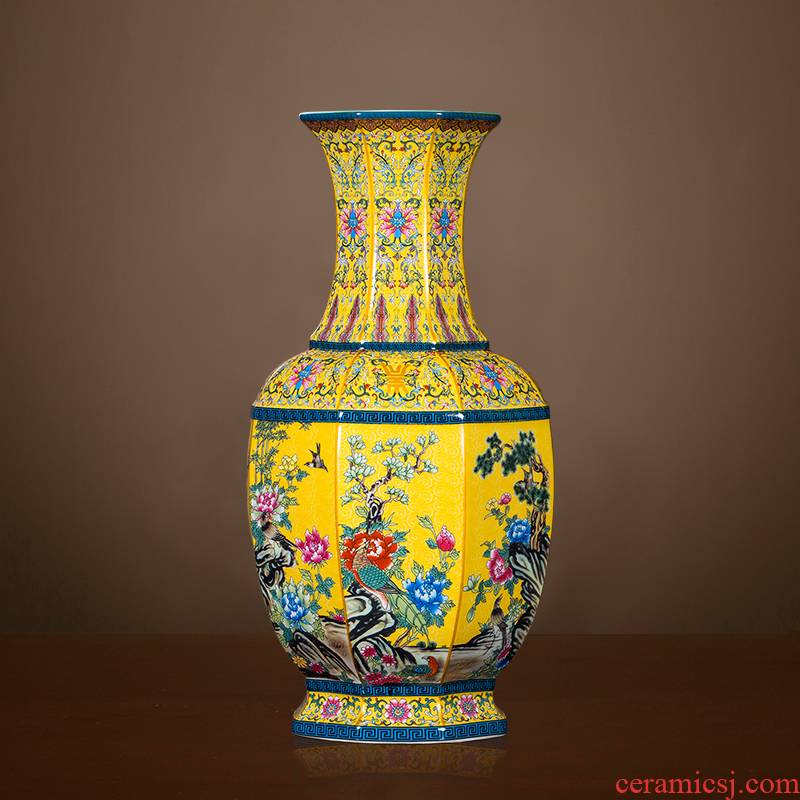 Chinese classical jingdezhen ceramics antique vase imitation qianlong pastel ground adornment is placed large living room