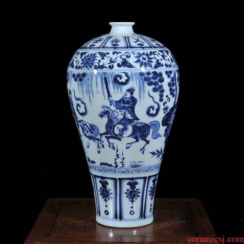 Jingdezhen ceramics antique porcelain vases, antique name plum bottle collection of classical household decoration small place