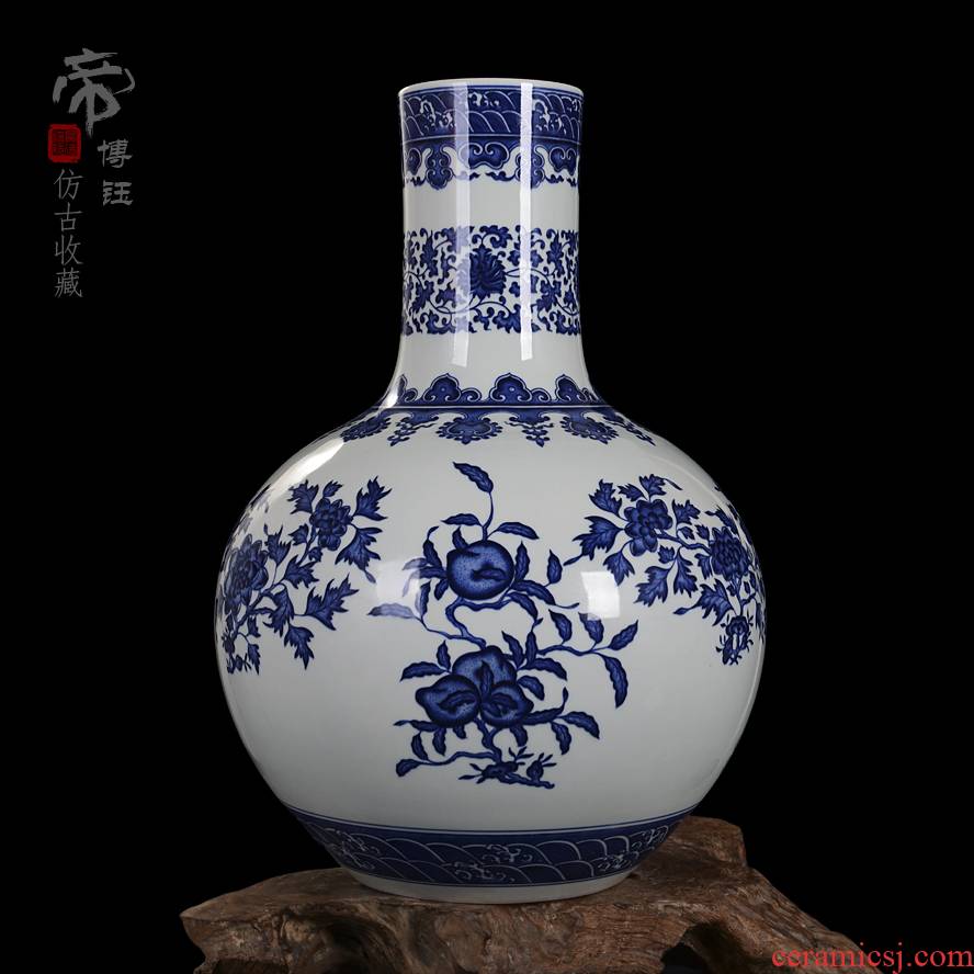 Jingdezhen ceramic vase imitation the qing qianlong hand - made peach tree antiques collection of blue and white porcelain decorative furnishing articles