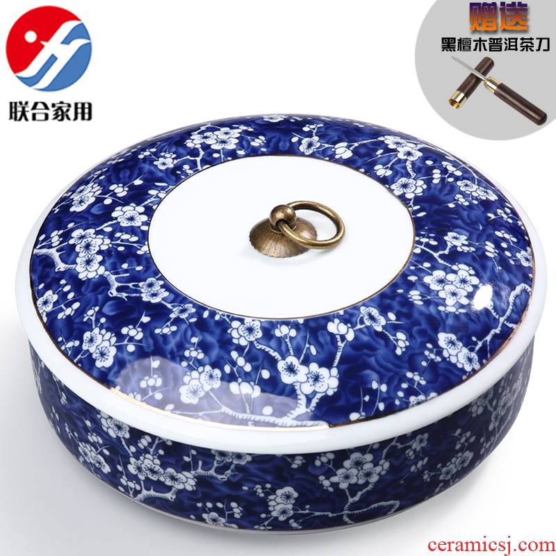 To be household jingdezhen blue and white porcelain large pu 'er tea cake tin POTS store tea pot and POTS of tea to wash