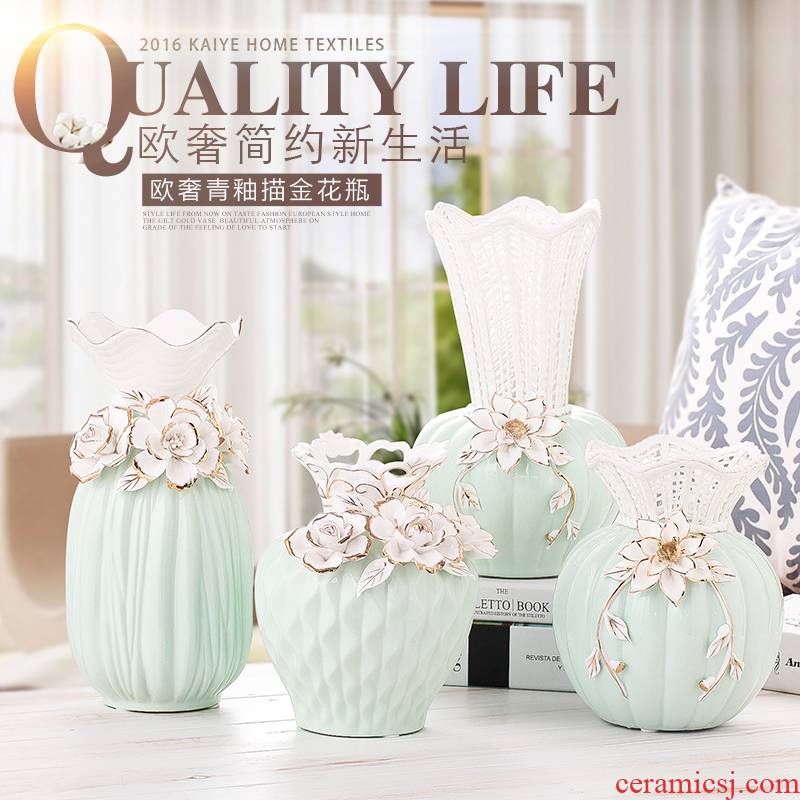Handicraft decoration Europe type restoring ancient ways of ceramic vases, flower implement furnishing articles creative fashion mesa hollow - out rose vase