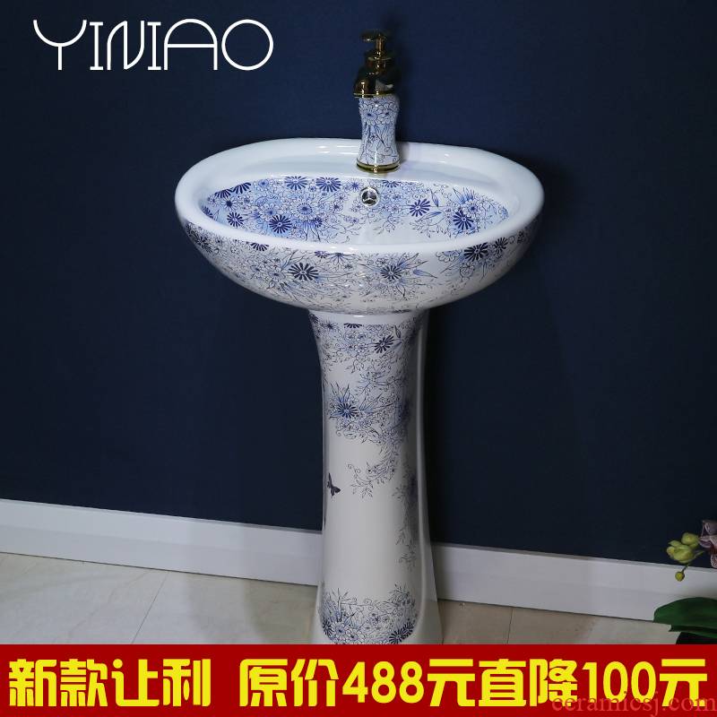 The sink basin of pillar type washs a face ceramic simple column balcony is suing toilet ground integrated sink basin