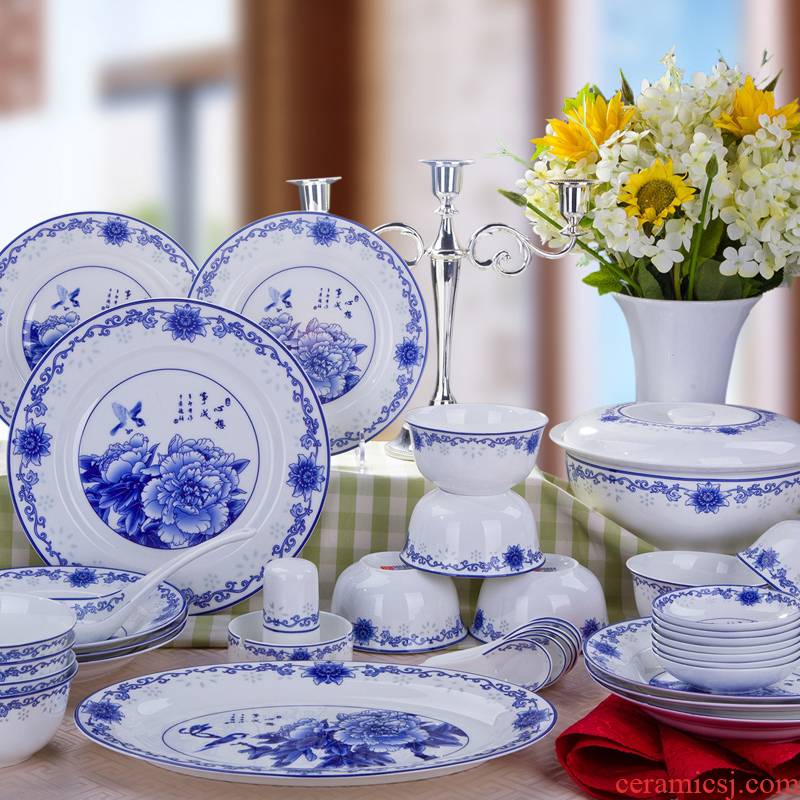 Blue and white and exquisite dishes spoon is jingdezhen ceramic tableware suit 56 skull porcelain wedding housewarming gift porcelain