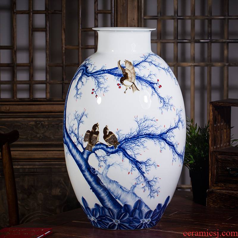 Blue and white porcelain of jingdezhen ceramics famous hand - made vases, vibrant home sitting room adornment is placed gifts