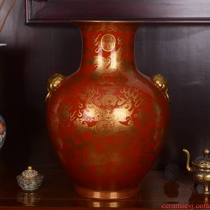 Jingdezhen ceramics ocean 's high - end antique red see colour to the reign of qianlong vase household adornment process sitting room furnishing articles