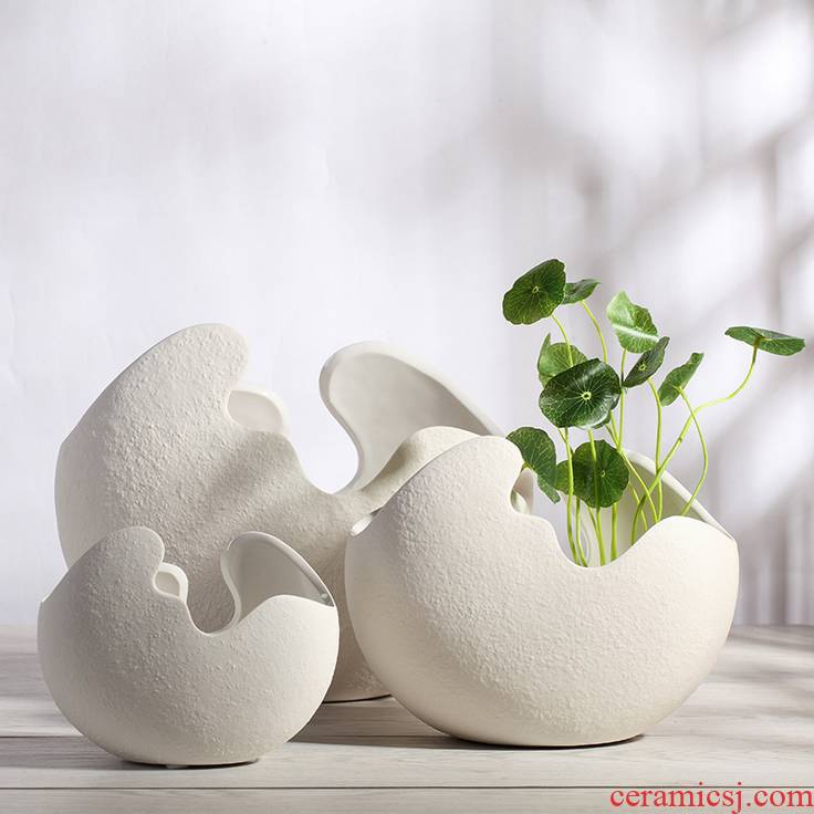 Jingdezhen ceramics white eggshell creative floret bottle sitting room adornment hydroponic flower arrangement furnishing articles of modern art