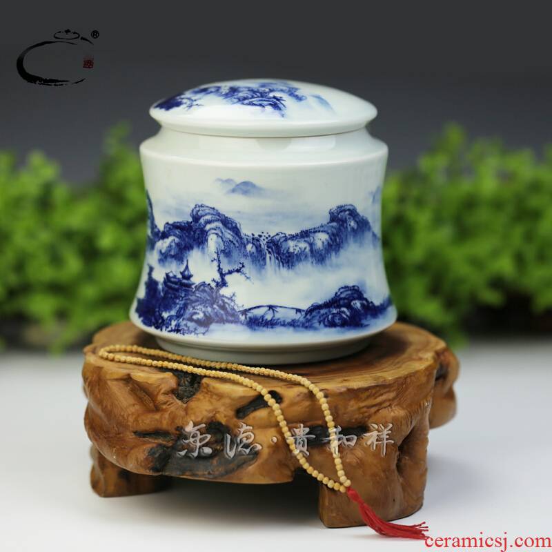 And auspicious place blue And white porcelain of jingdezhen ceramics tea pu 'er tea box package of tea tins