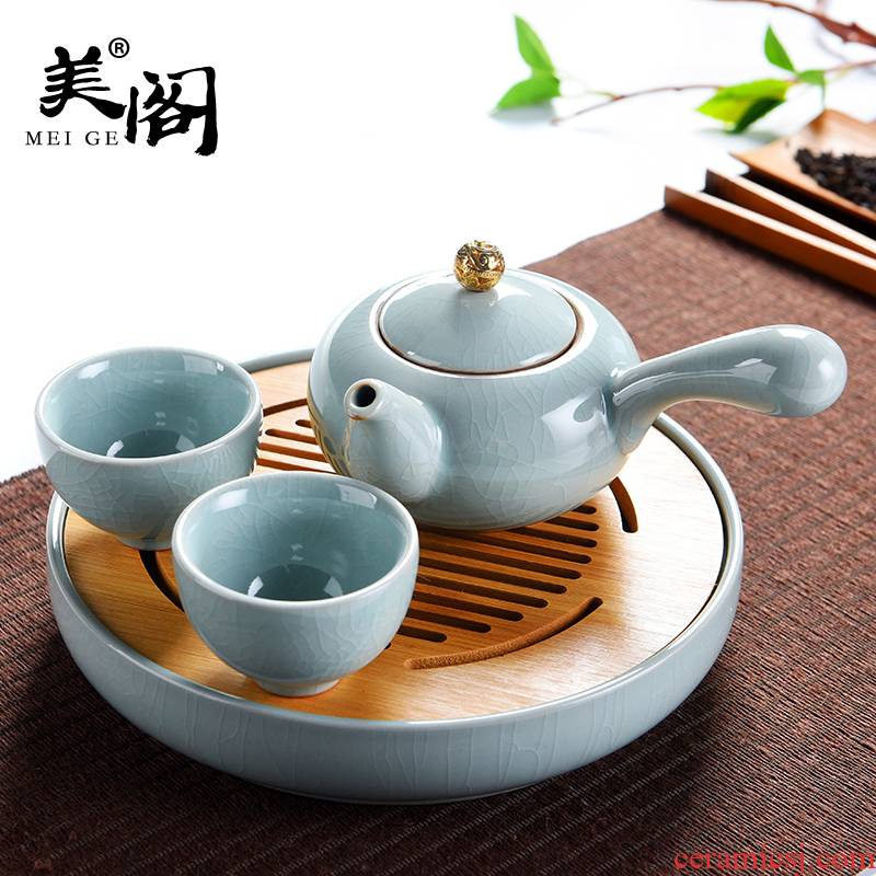 Beauty cabinet household contracted elder brother up with ceramic tea set suit Japanese kung fu tea cup lid bowl of tea