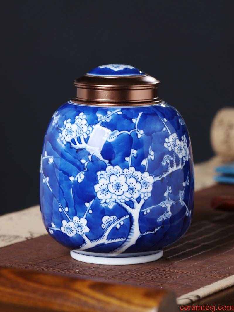 Jingdezhen blue and white porcelain ceramic tea pot small name plum tea caddy fixings storehouse metal double hermetically sealed as cans