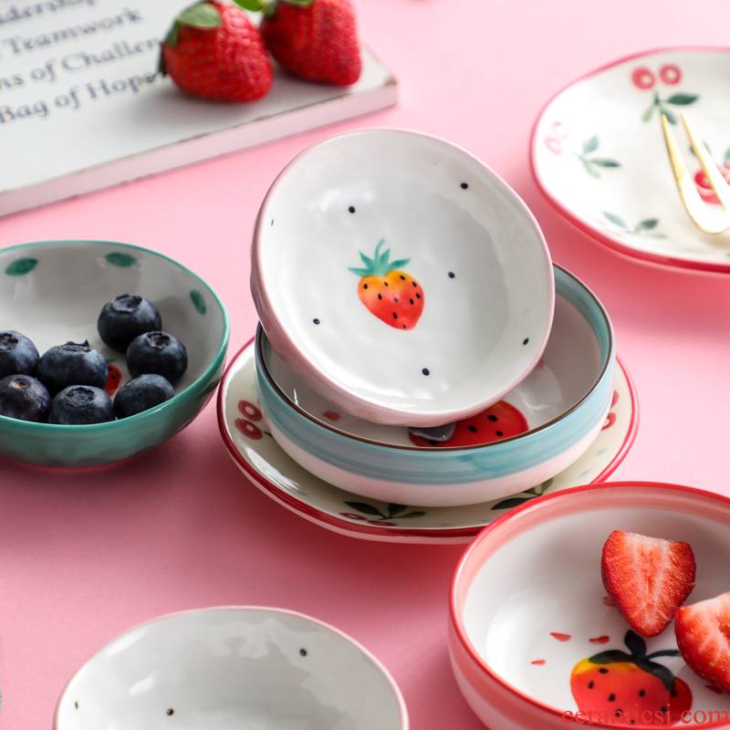 Soy sauce butterflies taste disc ceramic household Nordic individuality creative strawberry dipping sauce dish dish of circular delicate small dishes