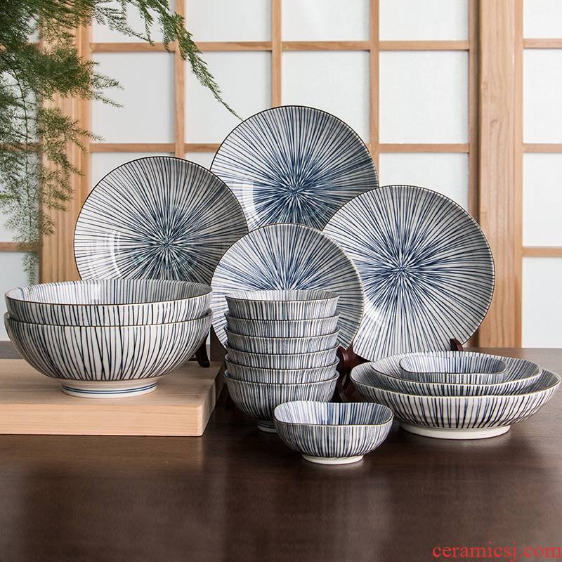 Blue and white porcelain ten grass lines imported from Japan Japanese combination of household move dishes butterfly light key-2 luxury plate suit