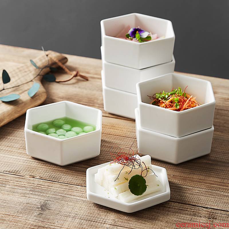 Creative Japanese ceramics irregular sauce dish the hotel restaurant food cold food cold dish plate tableware artistic conception