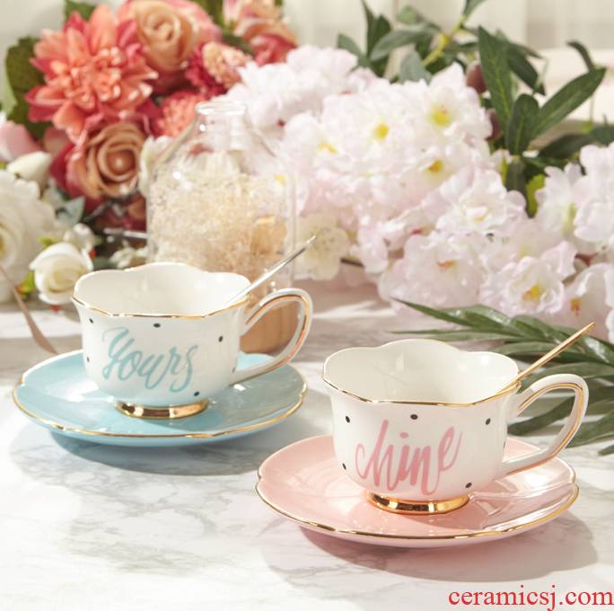European kit high - grade ipads China coffee cups ceramic cup creative household coffee cups and saucers suit afternoon tea cups