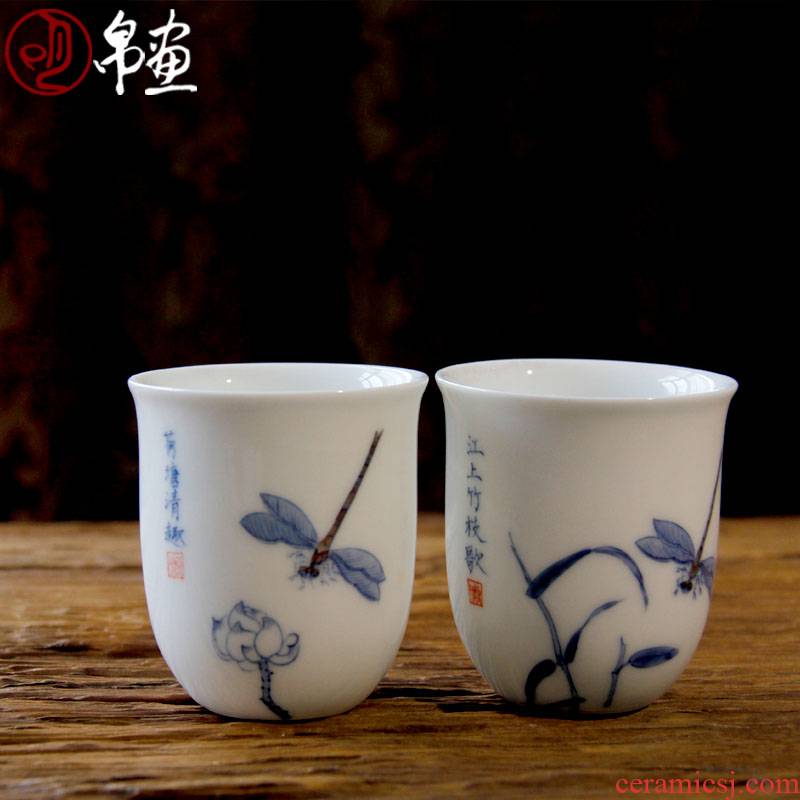 The awaken of spring hand painting dragonfly tea cup sample tea cup of blue and white porcelain jingdezhen ceramics, The tea is taking