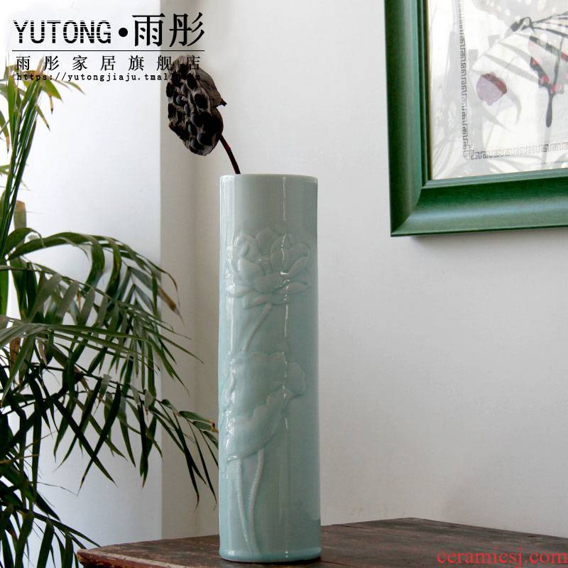 Jingdezhen ceramics creative living room shadow rain tong household green lotus carving flower arranging home furnishing articles ornaments