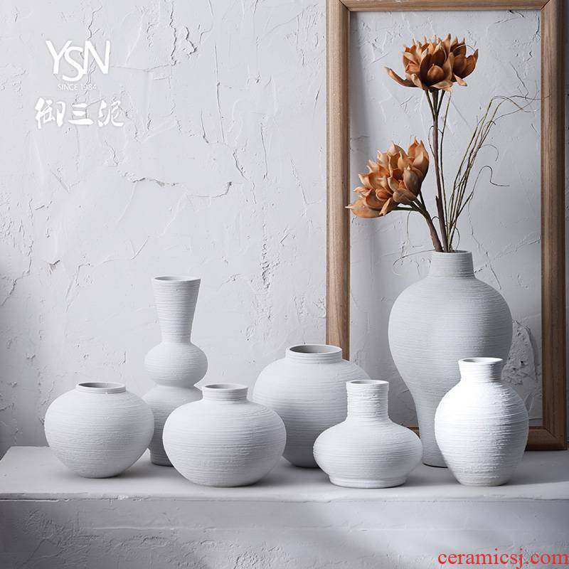 The Northern Japanese ceramic vases, dried flower flower Chinese zen sitting room place small pure and fresh and contracted flower implement restoring ancient ways
