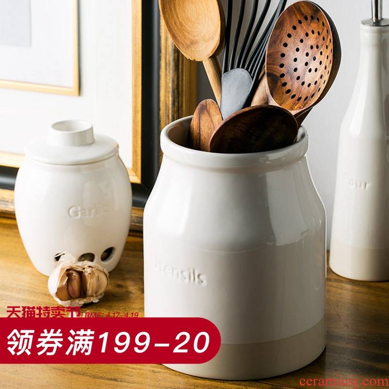 And European ceramics receive a jar of chopsticks spoon the receive tube creative chopsticks tableware receive a box of kitchen storage tank