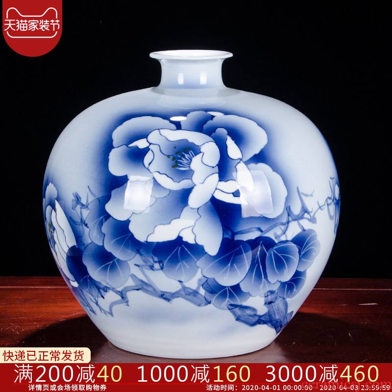 Jingdezhen ceramics pomegranate bottle antique hand - made of blue and white porcelain vases, flower arranging new Chinese style living room decorations furnishing articles