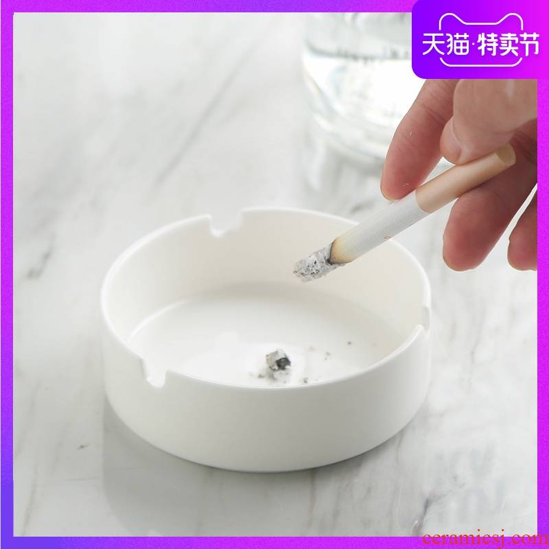 Pure white ipads porcelain ashtrays simple Chinese character ceramic ashtray home sitting room office windproof ashtray