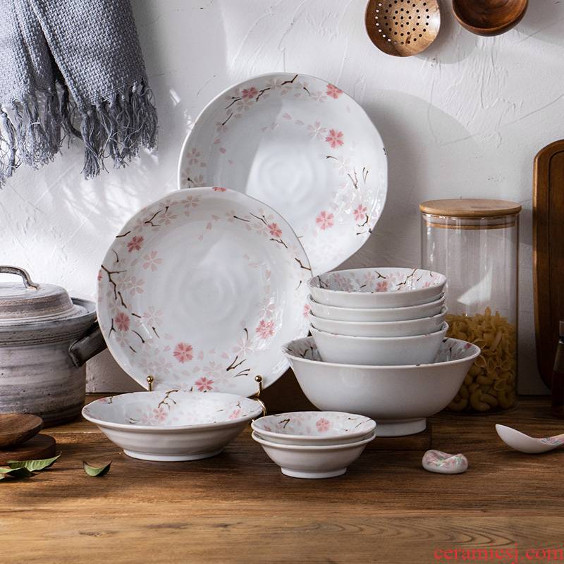 Japan imports ceramic tableware under the glaze color household individuality creative Japanese relief Bai Ying, dishes combined packages