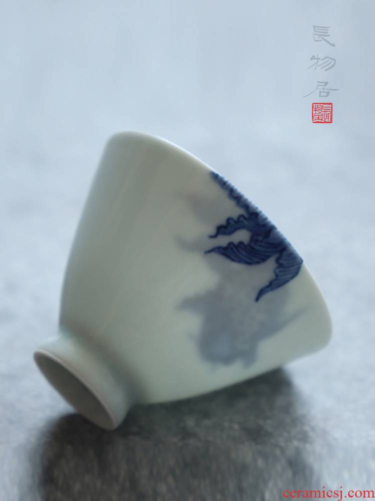 Offered home - cooked marriage hand - made goldfish in grain blue for a cup of jingdezhen ceramic cups tea by hand