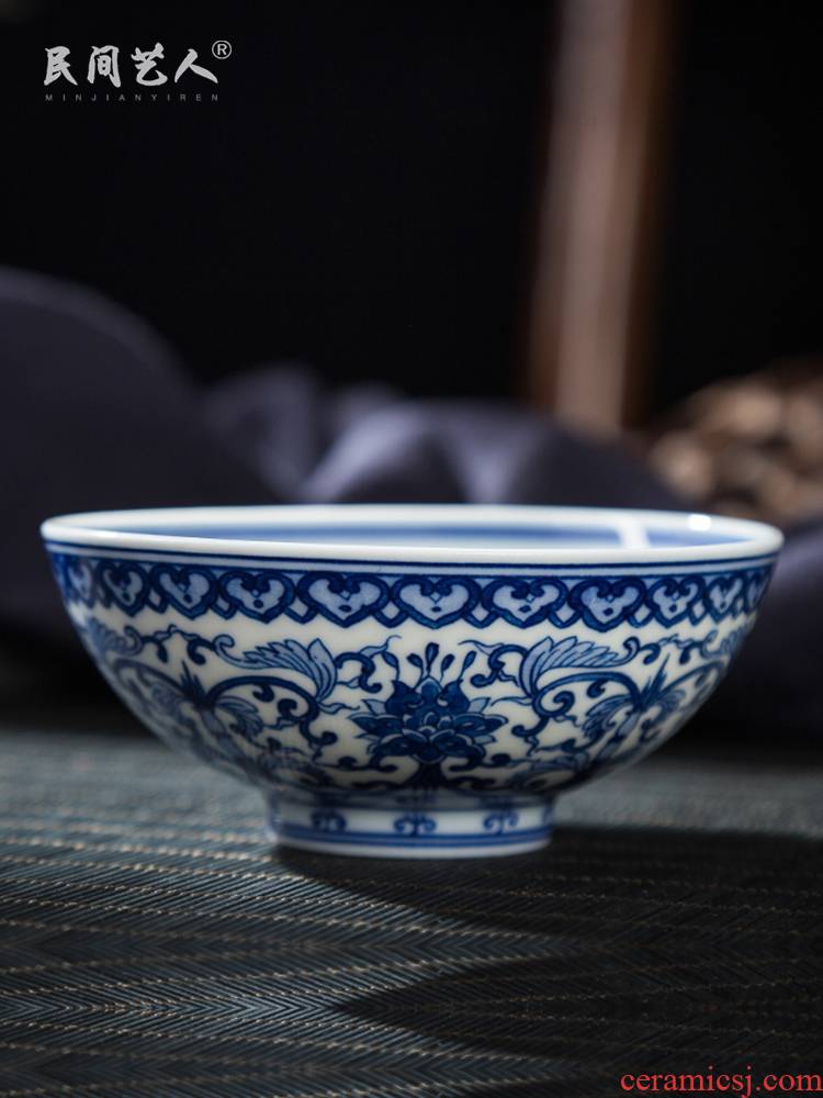 Jingdezhen blue and white tie up branch lotus archaize ceramic masters cup hand - made use of kung fu tea cups single cup sample tea cup