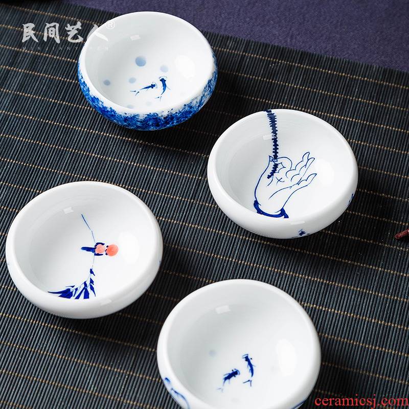 Jingdezhen ceramic kung fu tea cup single blue and white tea cup sample tea cup cup high white glass hand - made the master CPU