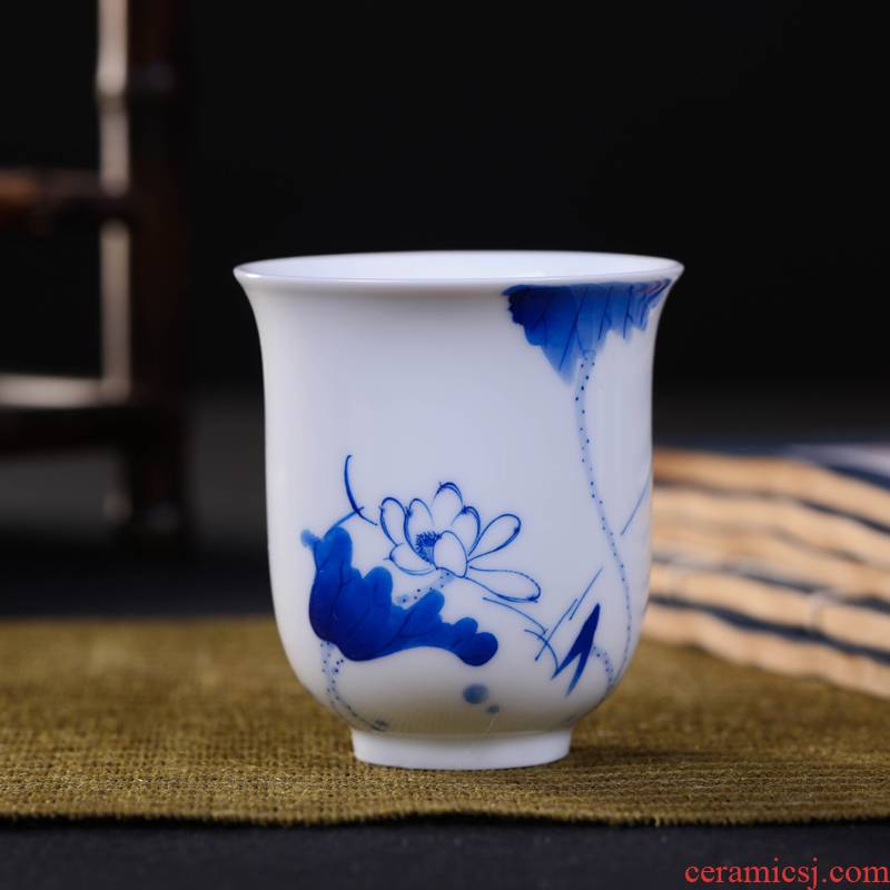 Offered home - cooked in jingdezhen blue and white porcelain cups tea kungfu sample tea cup checking ceramic masters cup to use single CPU
