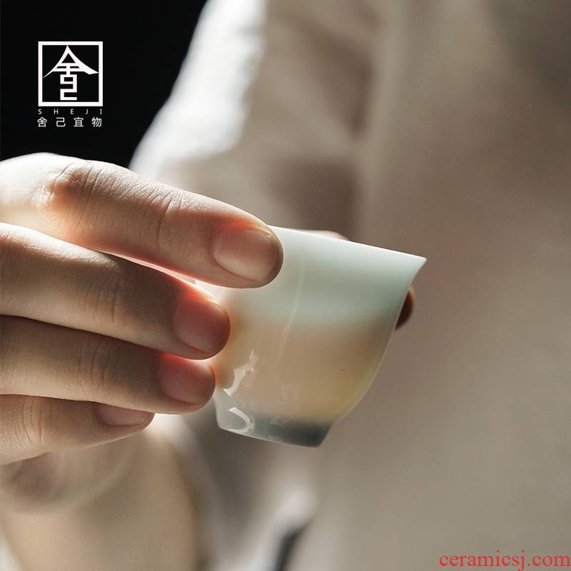 Jingdezhen manual celadon ceramic cups small kung fu tea cups from the single them master cup of thin body