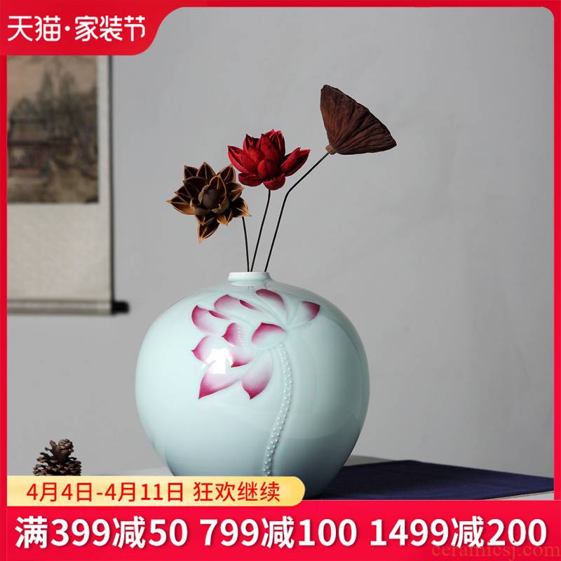 Jingdezhen chinaware lotus pomegranate vases, flower arrangement, zen new Chinese style household adornment rich ancient frame furnishing articles