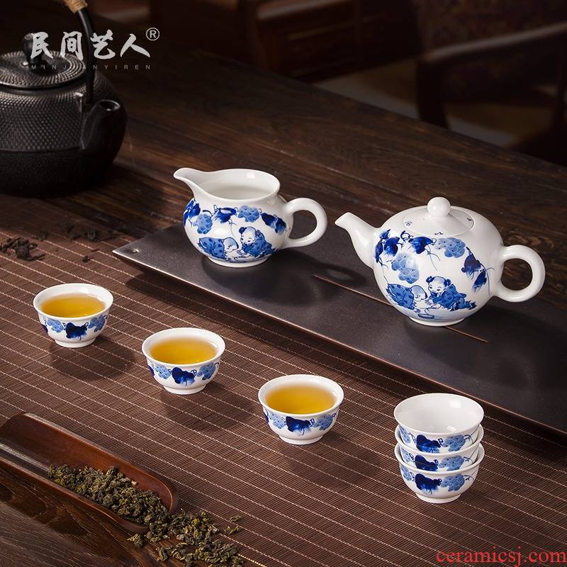 Jingdezhen ceramic tea set of pure hand - made kung fu tea set gift household contracted tea cups of blue and white porcelain teapot