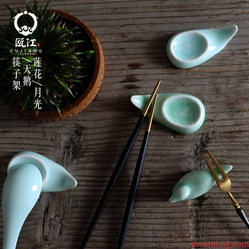 Oujiang longquan celadon chopsticks pillow home creative ceramic tableware fittings element face swan chopsticks chopsticks furnishing articles