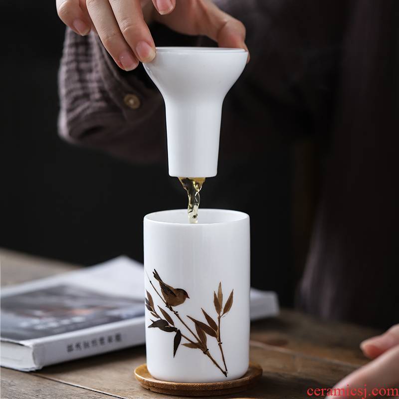 Tea cups in floor separation Tea cup with filtration creative glass ceramic bottle of Tea ultimately responds cup