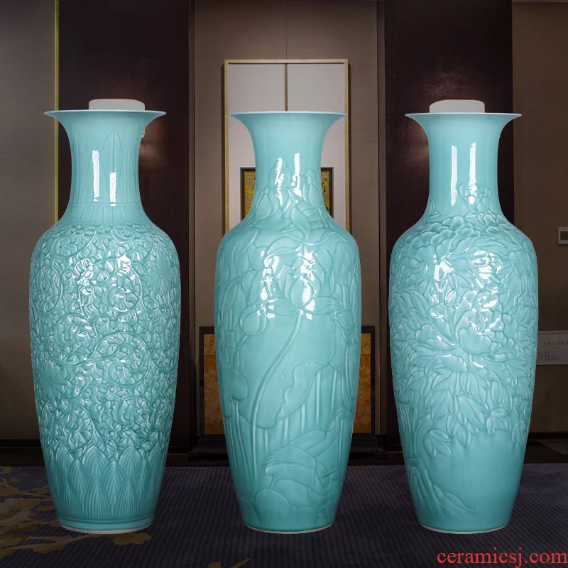 Jingdezhen ceramics craft reliefs green glaze of large vases, large Chinese style living room home furnishing articles