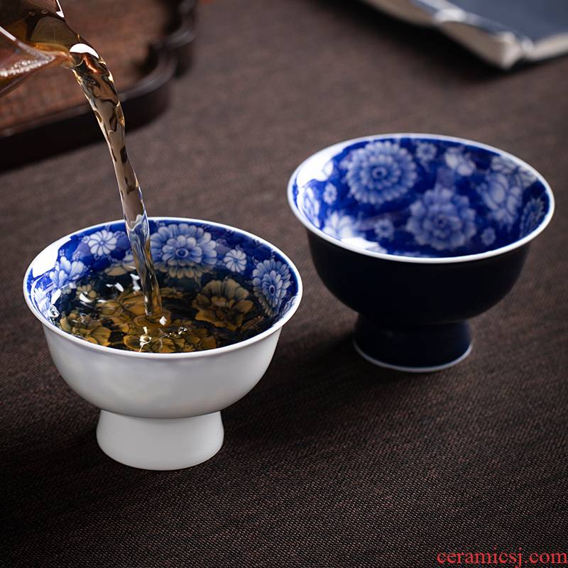 Jingdezhen blue and white porcelain hand - made teacup ji blue sample tea cup master tall foot cup single CPU kung fu tea cups