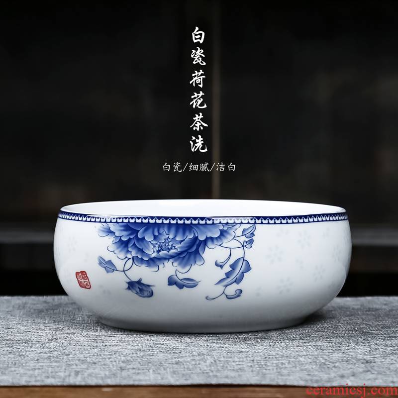 Large blue and white ceramic tea set tea wash to home writing brush washer accessories cup bowl of tea six gentleman 's chicken cylinder glass jar is washed