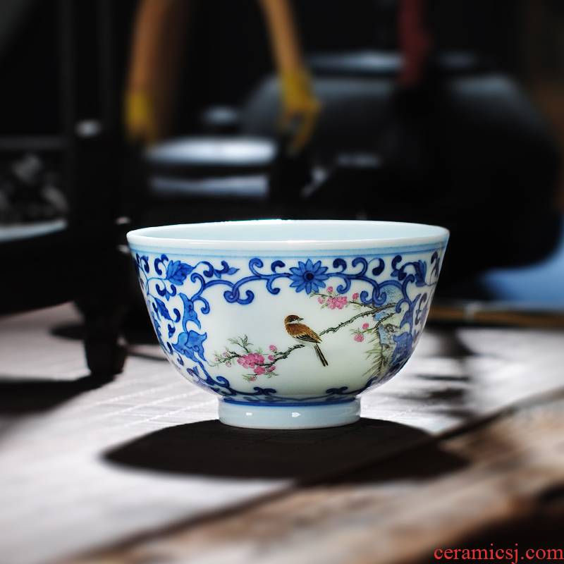 Owl up jingdezhen blue and white color bucket kung fu tea set antique teacup single CPU master sample tea cup tie up the lotus flower, open the window