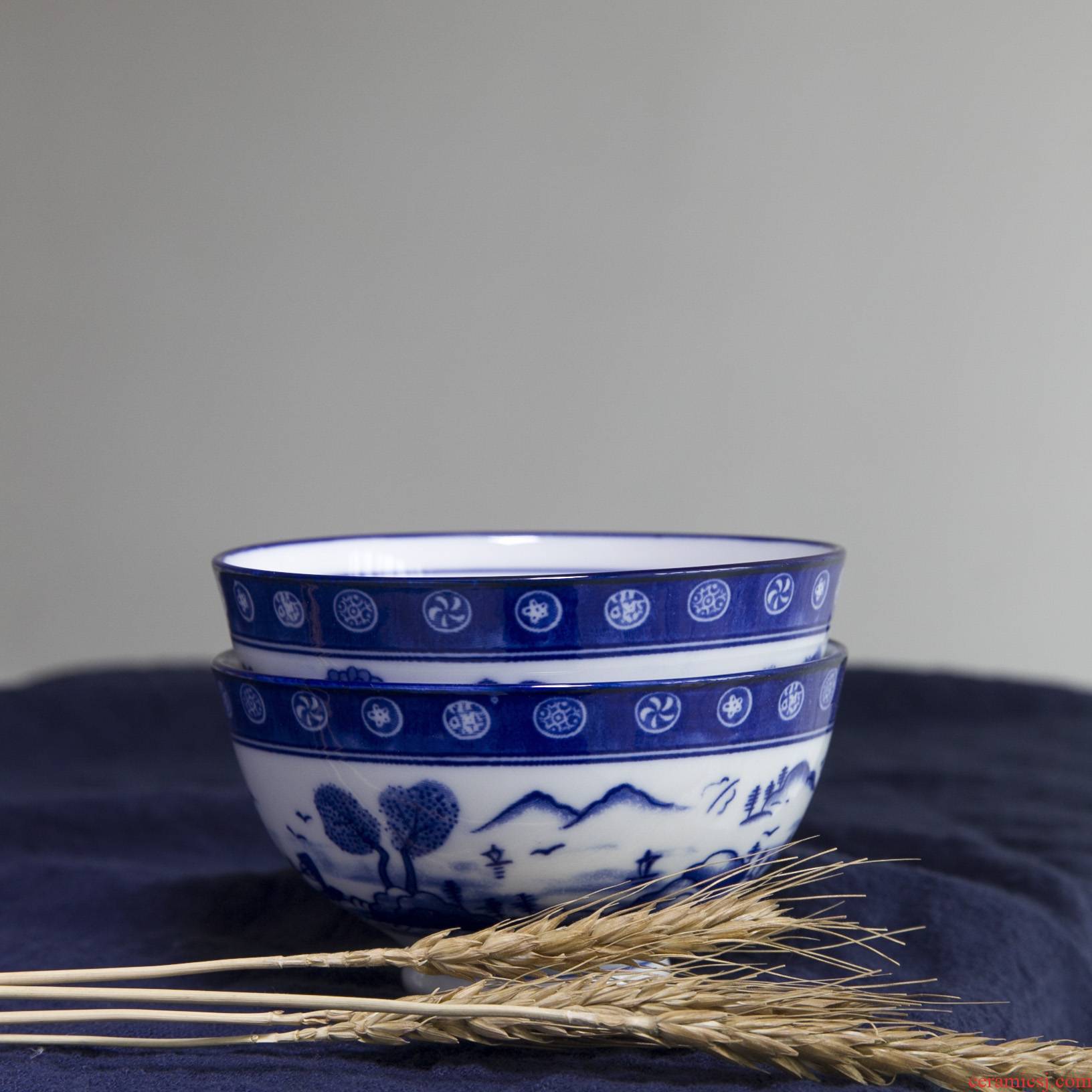 Japanese eat rice bowls of household landscape to use under the glaze color blue creative ltd. ceramic bowl tall bowl