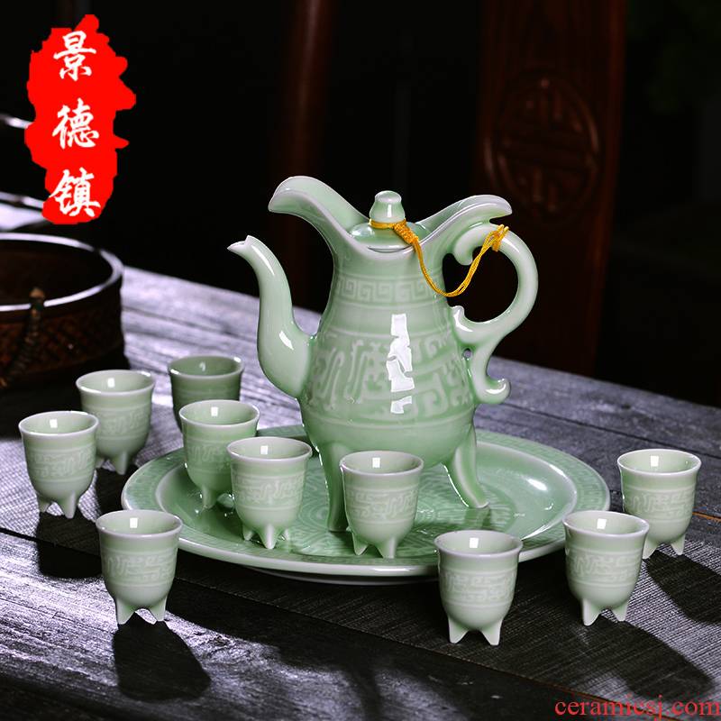 A complete set of jingdezhen celadon wine suits for Chinese style household ceramic wine liquor hip flask glass points gift boxes