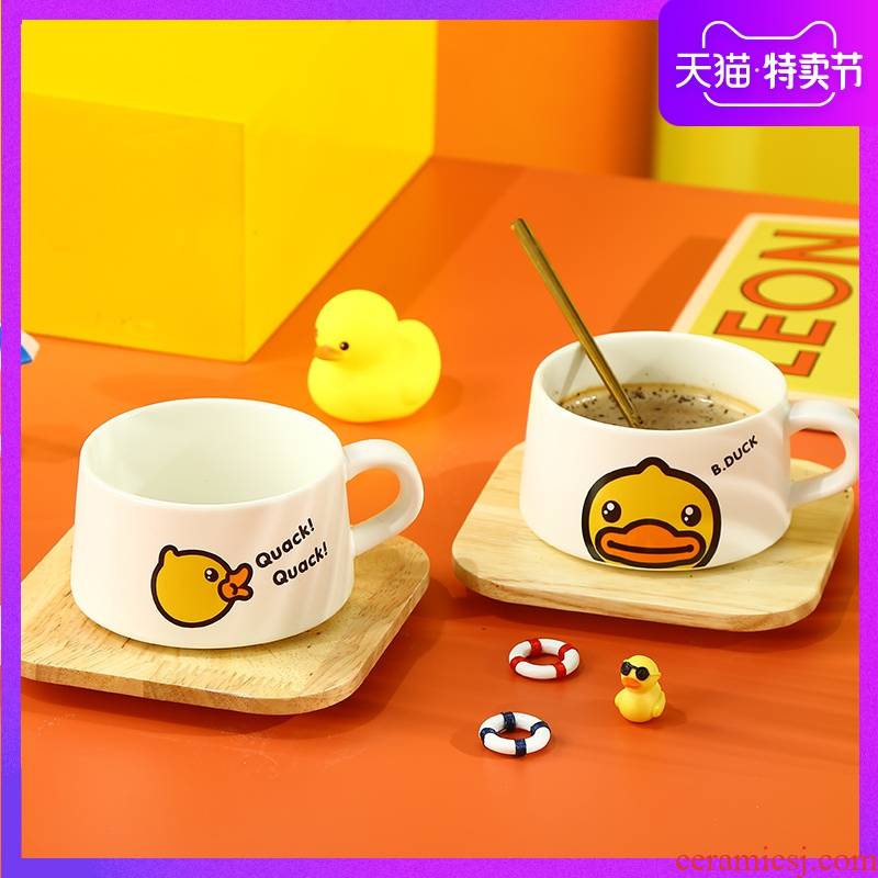 Bduck yellow duck coffee cups and saucers ceramic cup creative small European - style key-2 luxury with a cup of black tea cups in the afternoon