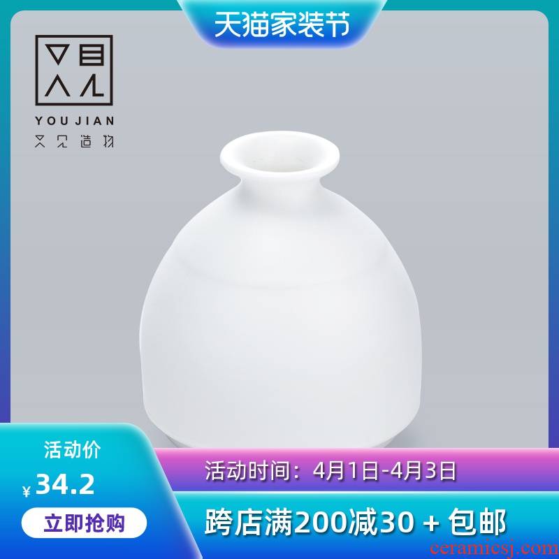 And creation of kung fu tea tea accessories small place white porcelain ceramic vases, tea dry flower, flower, flower receptacle