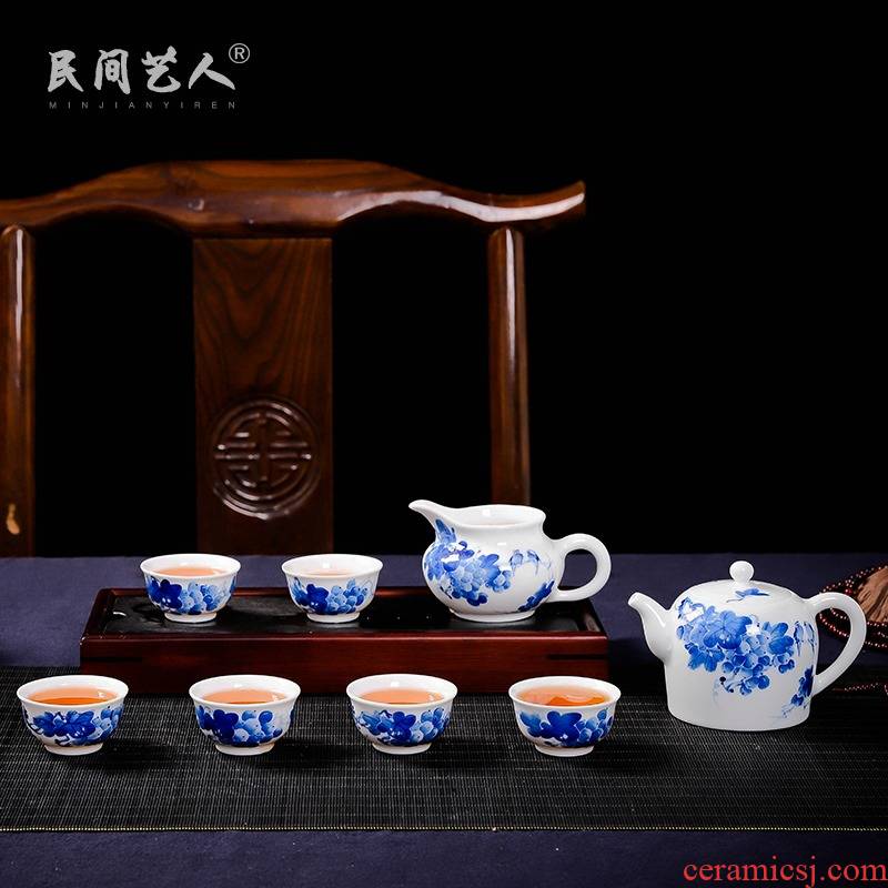 Jingdezhen blue and white hand - made grape kung fu tea set the whole set of ceramic tea set reasonable teapot master single CPU