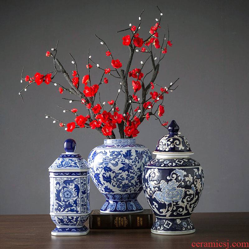 Blue and white porcelain vase furnishing articles living room jingdezhen ceramic bottle furnishing articles the new Chinese rich ancient frame of Blue and white porcelain porcelain