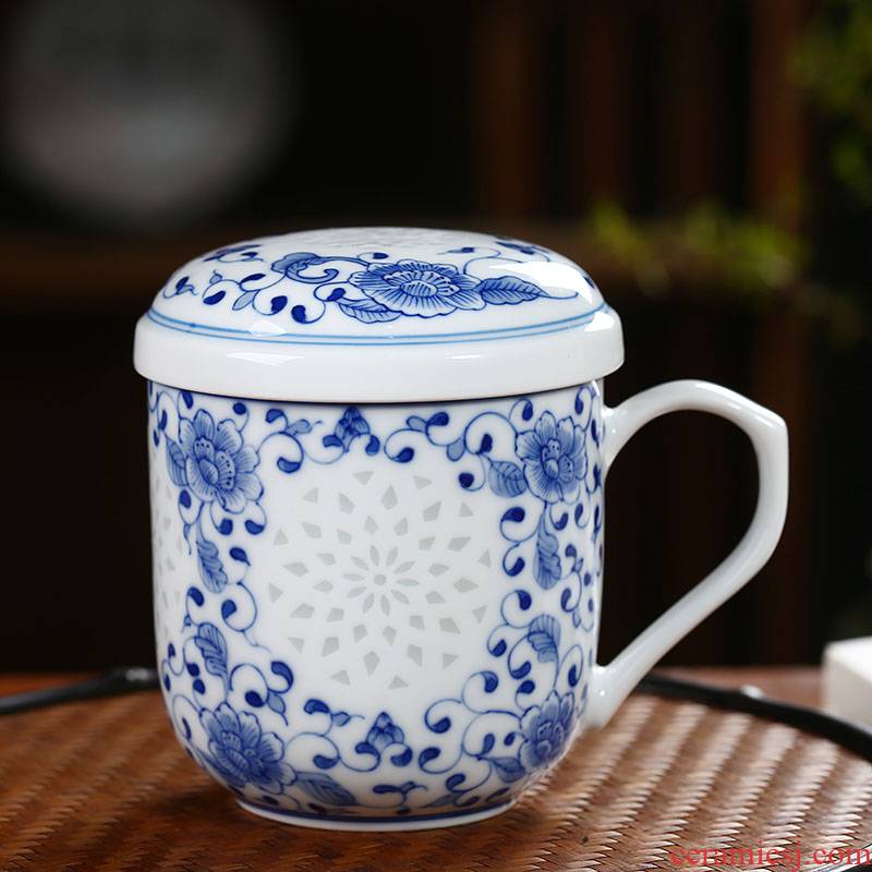 Jingdezhen ceramic tea cup with cover filter glass cup separation and exquisite porcelain tea cups office gift cups
