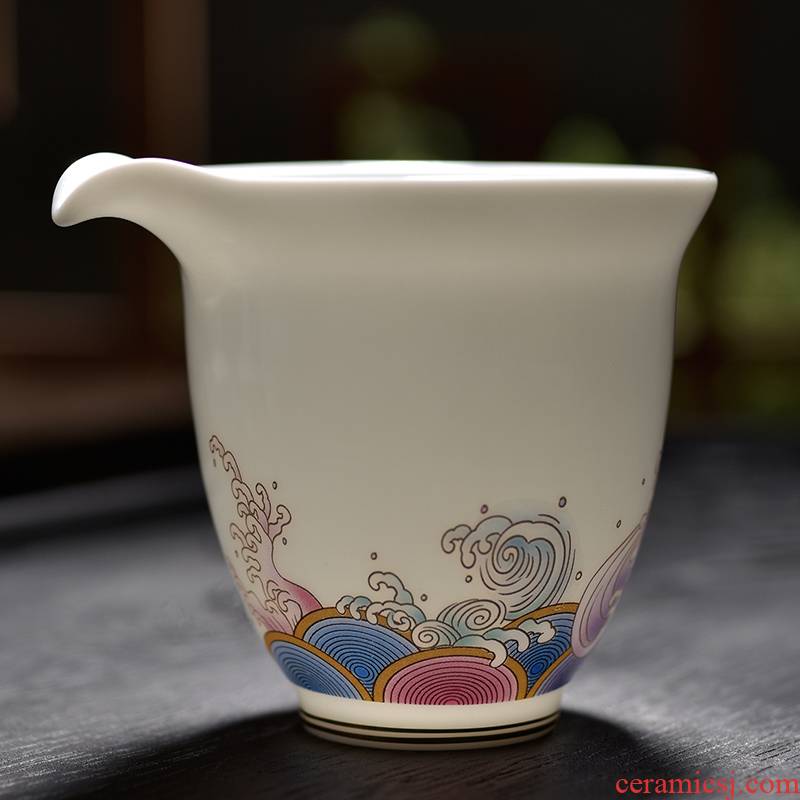 Large points tea exchanger with the ceramics fair gold colored enamel cup white porcelain tea sea 200 ml jade porcelain cups of tea accessories