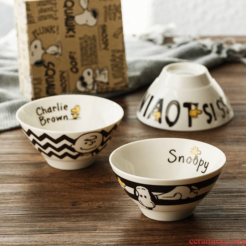 - into a SNOOPY SNOOPY American import tableware ceramic bowl express cartoon household hat to eat bread and butter