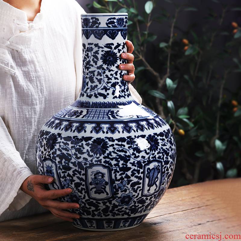 Jingdezhen ceramics landing large blue and white porcelain vase flower arranging mesa place to live in the sitting room porch decoration