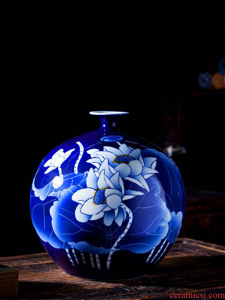 Jingdezhen ceramics vase sitting room hand blue and white porcelain lotus flower arranging Chinese famous home rich ancient frame furnishing articles