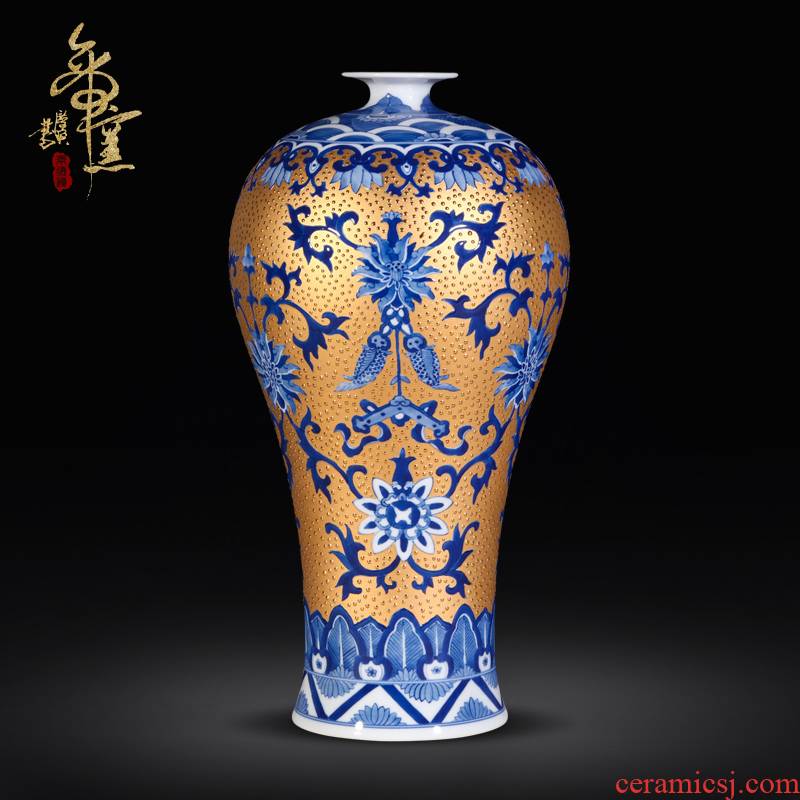 Jingdezhen porcelain gold auspicious hand - made porcelain vase more I and fashionable sitting room handicraft furnishing articles