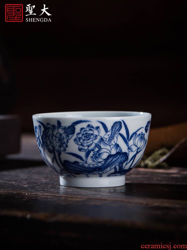 The big cup sample tea cup hand - made ceramic kung fu antique blue - and - white work full lotus cup of jingdezhen tea service master